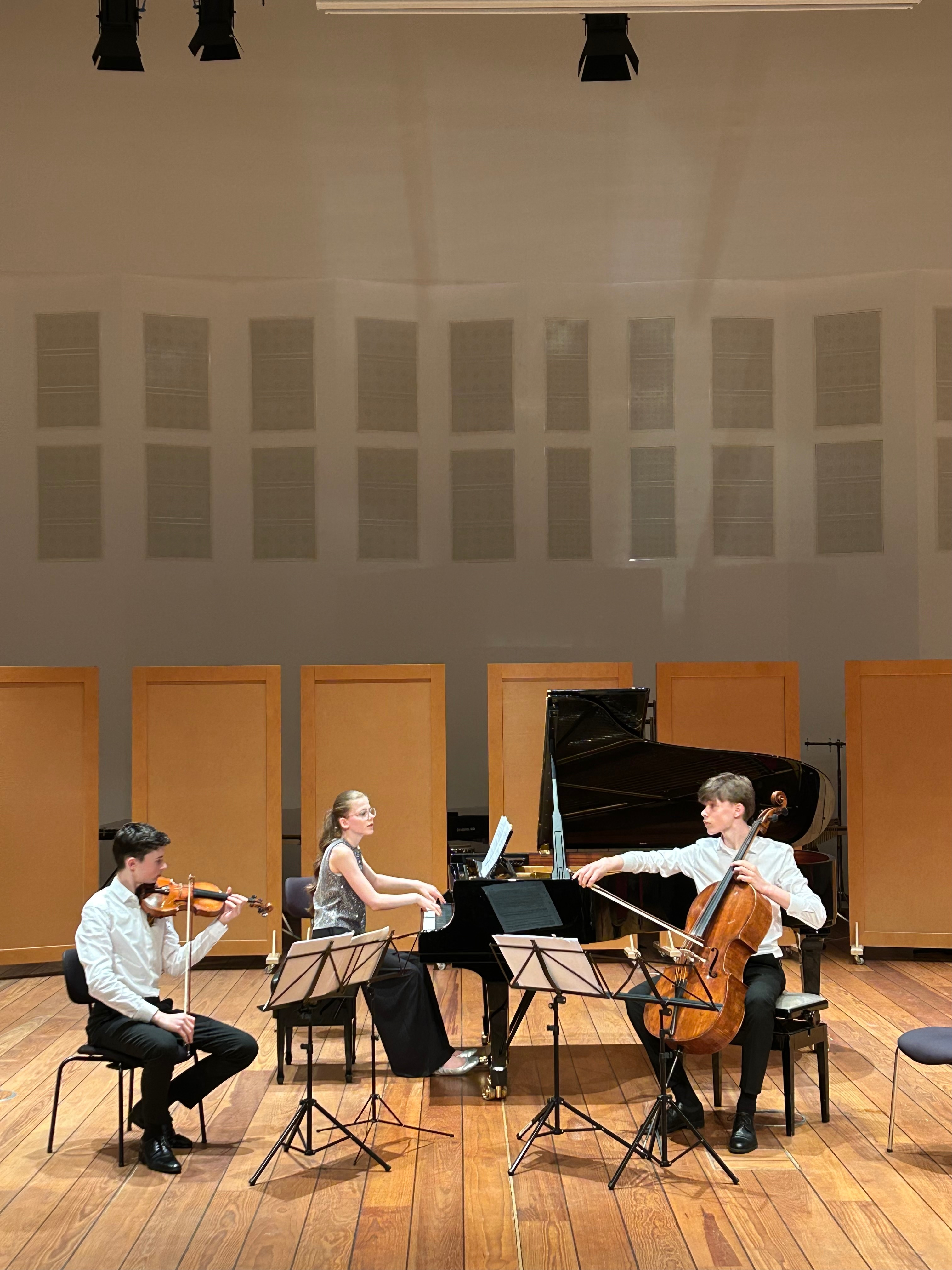Künstlerförderverein Oberhausen e.V.: Trio Futuro